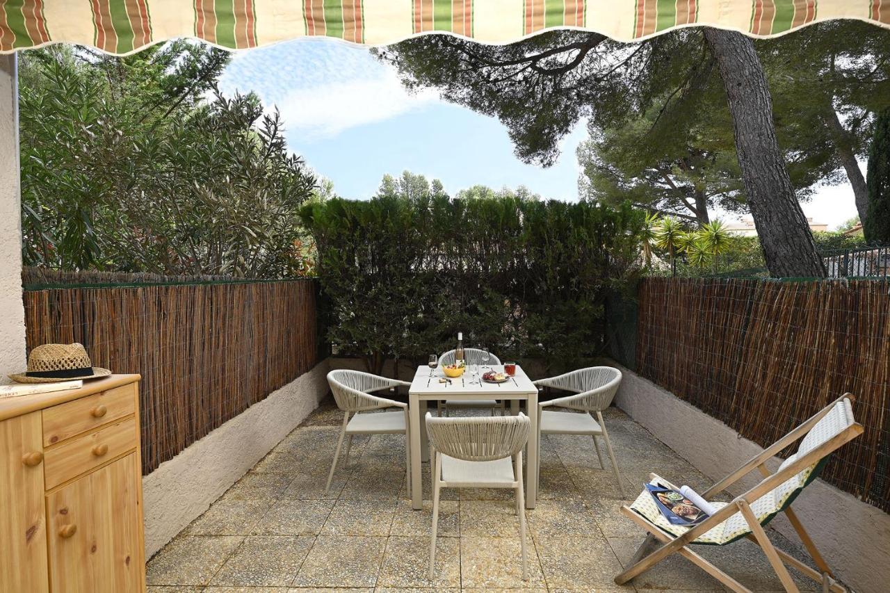 Charmant Studio 2A4 Pers Avec Jardin Et Place De Parking Situe A 5 Min A Pied De La Mer Bandol Ngoại thất bức ảnh