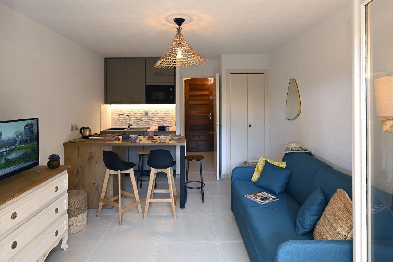 Charmant Studio 2A4 Pers Avec Jardin Et Place De Parking Situe A 5 Min A Pied De La Mer Bandol Ngoại thất bức ảnh