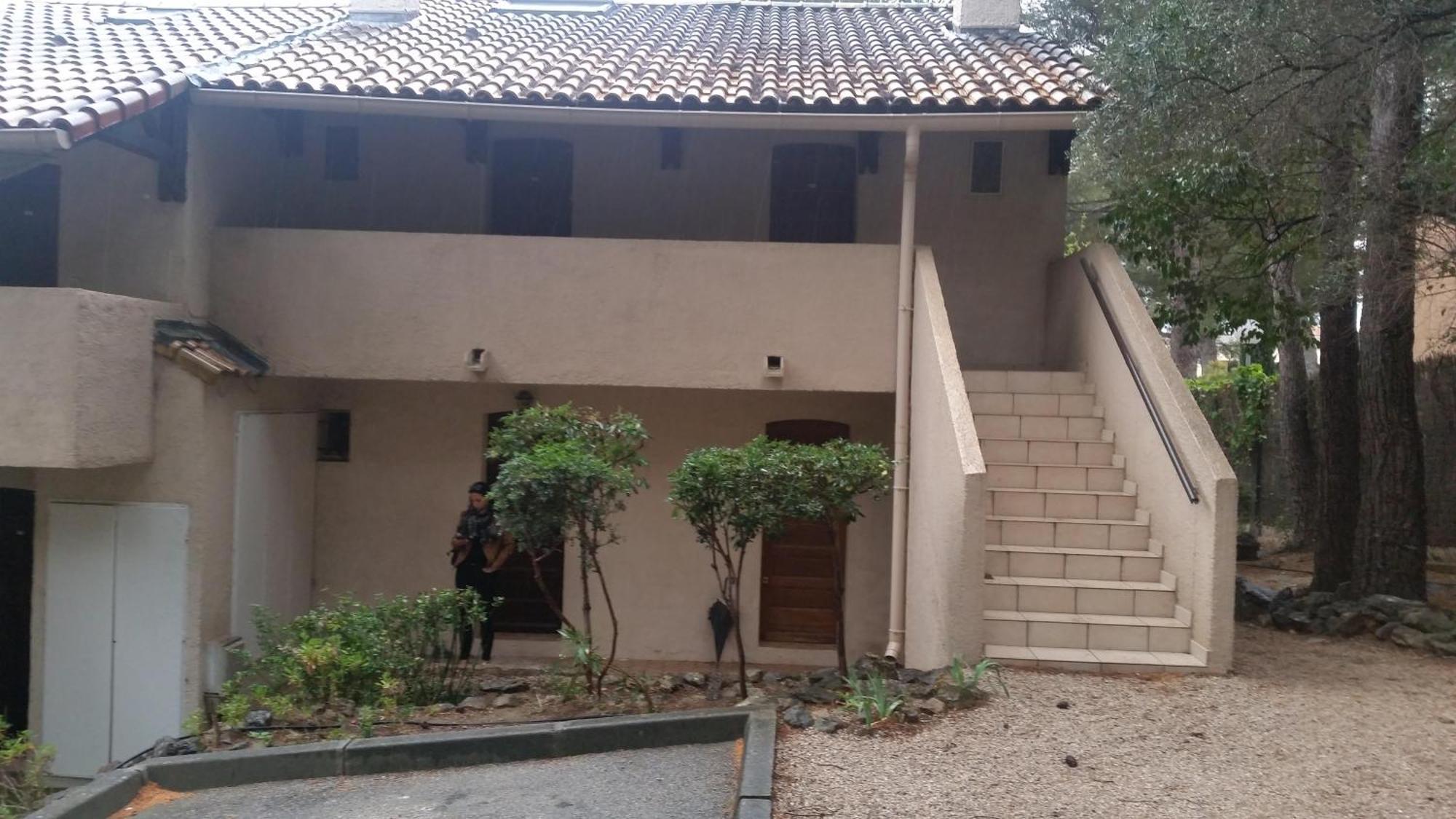 Charmant Studio 2A4 Pers Avec Jardin Et Place De Parking Situe A 5 Min A Pied De La Mer Bandol Ngoại thất bức ảnh